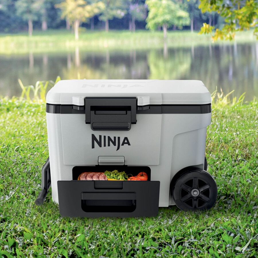 zestaw chłodziarki na kółkach ninja frostvault 45qt42l wkładu chłodzącego i butelki thirsti