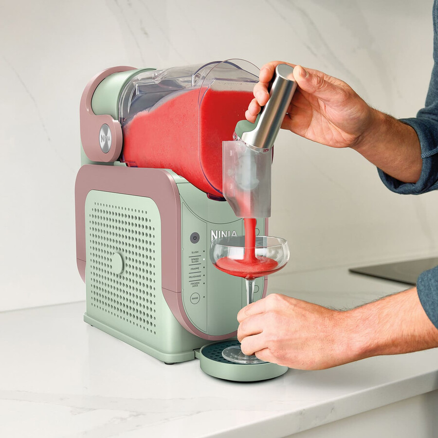 ninja slushi frozen drink maker - frosted strawberry matcha fs301ukmtpk